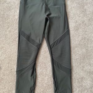 Army Green Yoga Crops